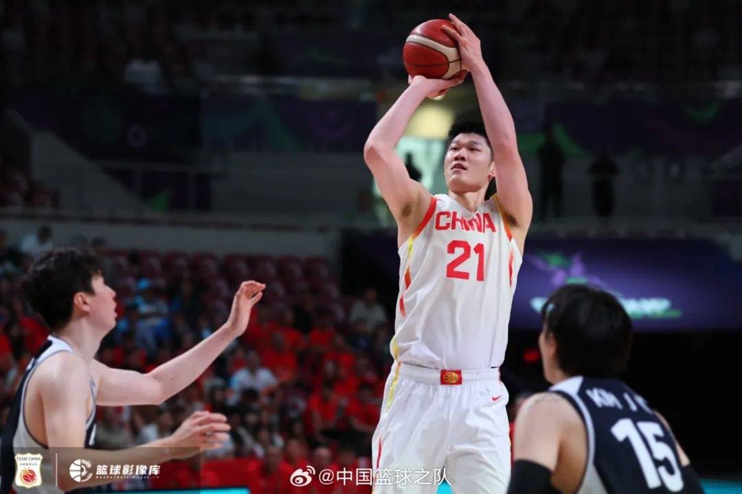 中国男篮1分惜败获亚洲杯亚军，人民日报微博点赞“最后1球不是遗憾是希望”