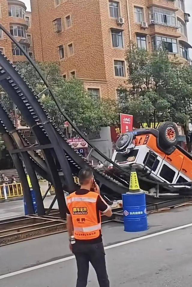 “212”翻车，北汽集团急了：魏桥家的，与我无关