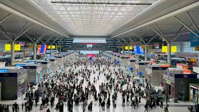 104.8万！郑州铁路单日客发量创历史新高